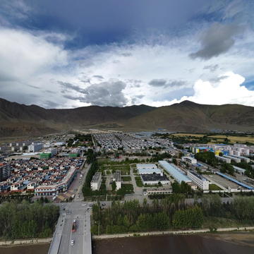 山南市贡康小区