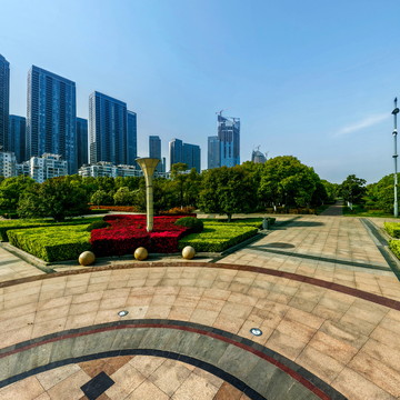 VR全景&mdash;&mdash;武汉市汉口江滩滨江广场、旱地滑冰场、月光池