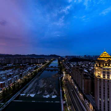 20220802黄昏雨后临天桥美景