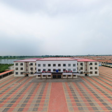 造甲城小学全景图