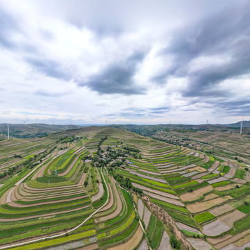 通渭县马营镇油坊村全景