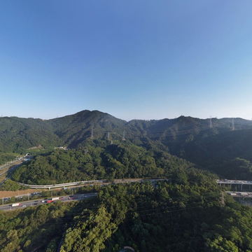 银湖山麓坂银通道旁南坑水库