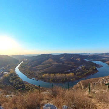 喀左凌河第一湾