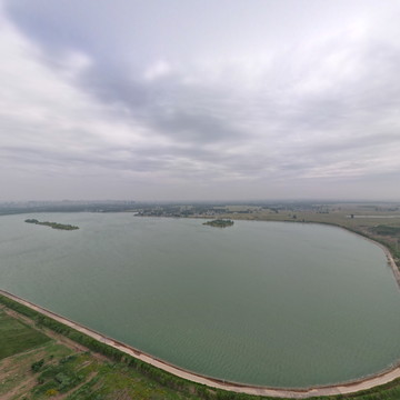 聊城南山望岳湖