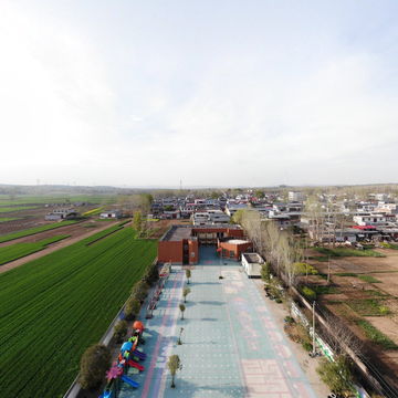 鲁山县董周乡董村