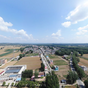 河南省平顶山市鲁山县董周乡董村