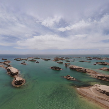 乌素特雅丹地质公园