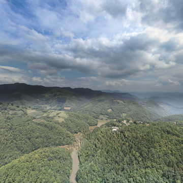 山卡水库滑坡段