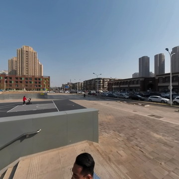 新八大里过黑牛城道地下通道北侧入口(和悦汇)