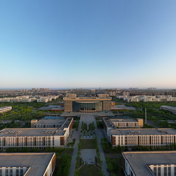 华北理工大学核心教学区正上方