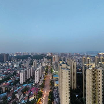 华灯初上的岳阳城