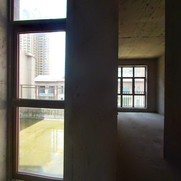 金山湖片区 联排别墅 端头位第一排