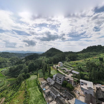 黄平县谷陇镇龙洞河