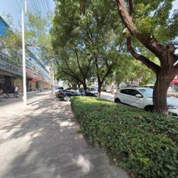 点开相机可以看全图哦。