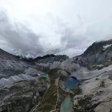 稻城亚丁五色海