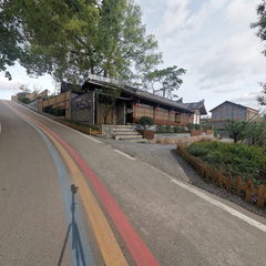 高洞村两棵树民宿外部