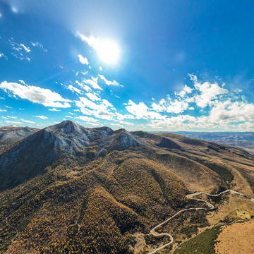 疙瘩梁子看雅拉