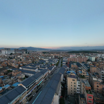 东门步行街全景