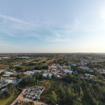 雄安雄县雄州镇贾庄村留影