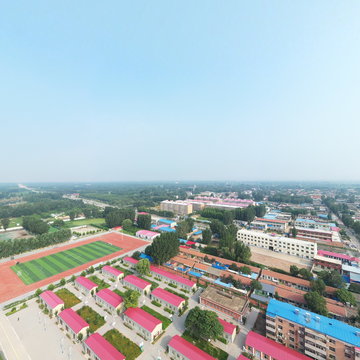 雄县的第一初级中学、第二初级中学和雄县职业中学