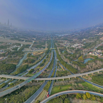 眼花缭乱的高架桥