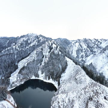 天山天池-潜龙渊（西小天池）