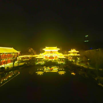 清趣园夜间全景