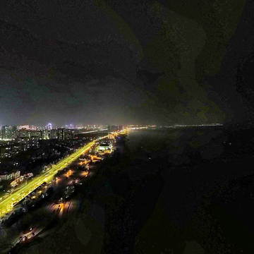 孤独的鲸白天+夜晚航拍全景