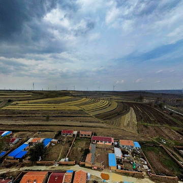 张北草原里面一个小村子