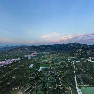 青岛市平度市大泽山镇东八甲村全貌