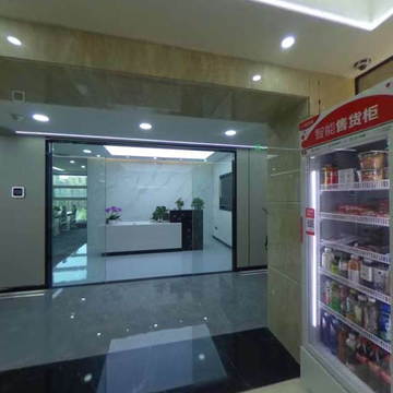 大恒科技大厦精装修正对电梯