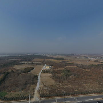 梁园329国道旁废弃项目部