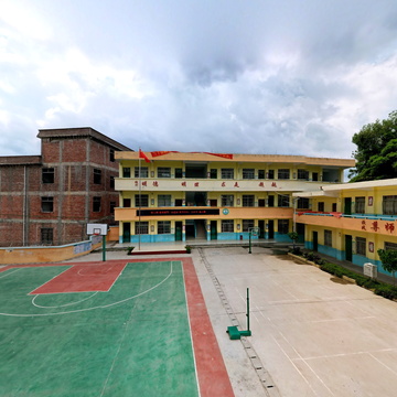 广平镇上合小学全景