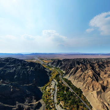   用&ldquo;天空视角&rdquo;俯瞰伊吾蝴蝶谷