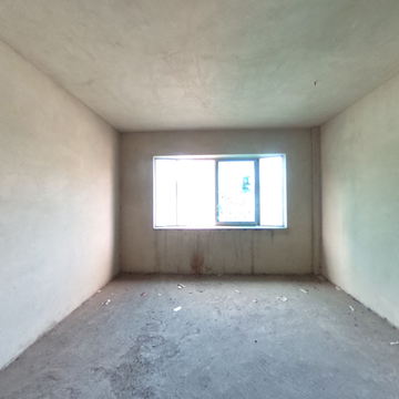 市农行旁边四室毛坯房