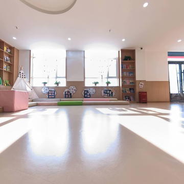 双辽市第三幼儿园大厅