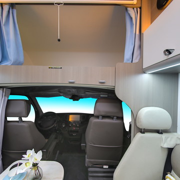 神汽汽车-领航03房车