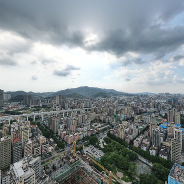 龙华-华侨城龙胜华府